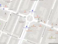 Ambulance met grote spoed naar de Van Houweningenstraat in Amsterdam