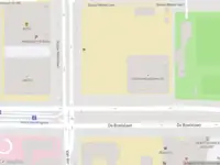 Ambulance met gepaste spoed naar de De Boelelaan in Amsterdam