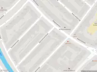 Ambulance met grote spoed naar de Zestienhovenstraat in Rotterdam