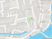 Ambulance met gepaste spoed naar de Czaar Peterplantsoen in Zaandam