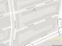 Ambulance met grote spoed naar de Snellinckstraat in Rotterdam