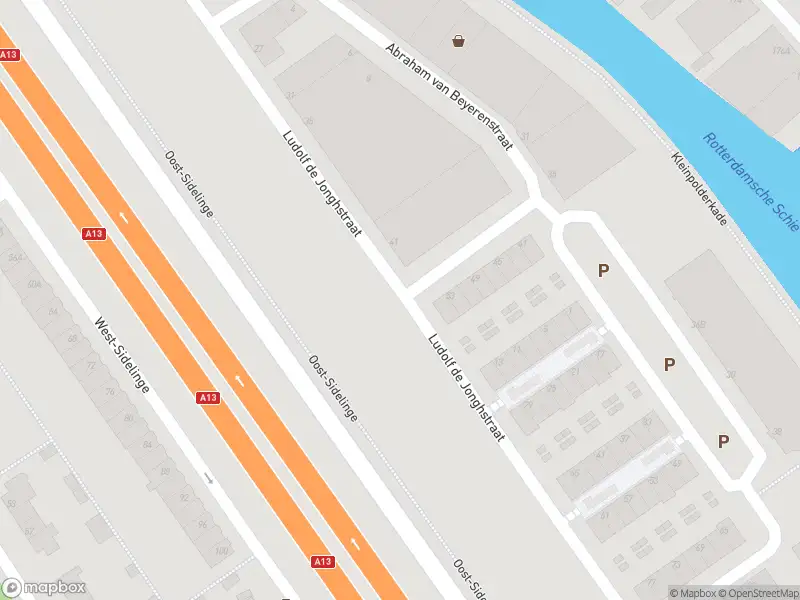 Ambulance met grote spoed naar de Ludolf de Jonghstraat in Rotterdam