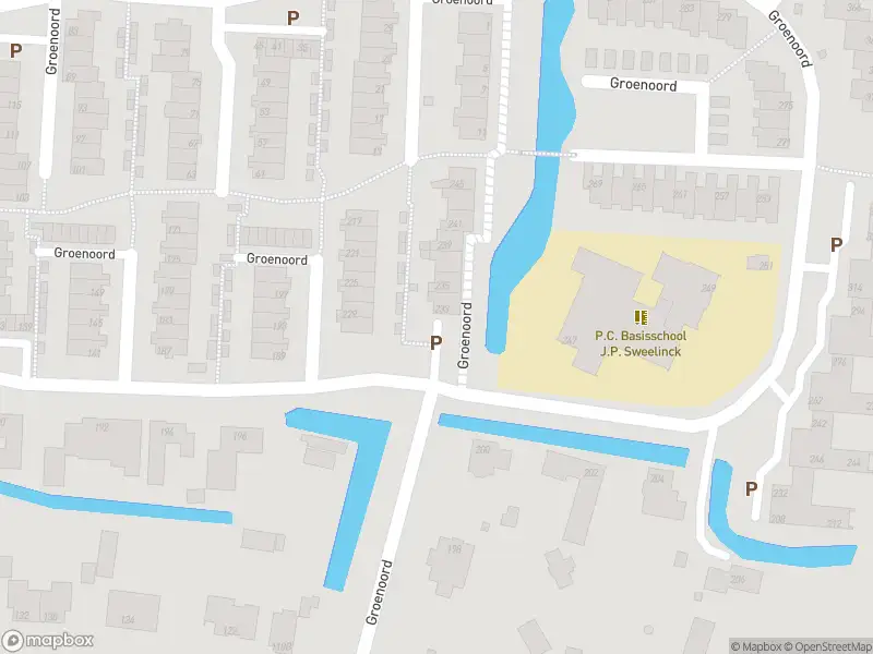 Ambulance met grote spoed naar de Groenoord in Alphen aan den Rijn