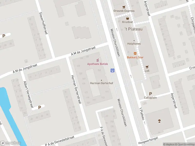 Ambulance met gepaste spoed naar de Winston Churchilllaan in Spijkenisse