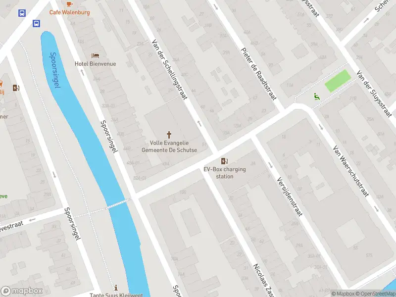 Ambulance met grote spoed naar de Jacob Loisstraat in Rotterdam