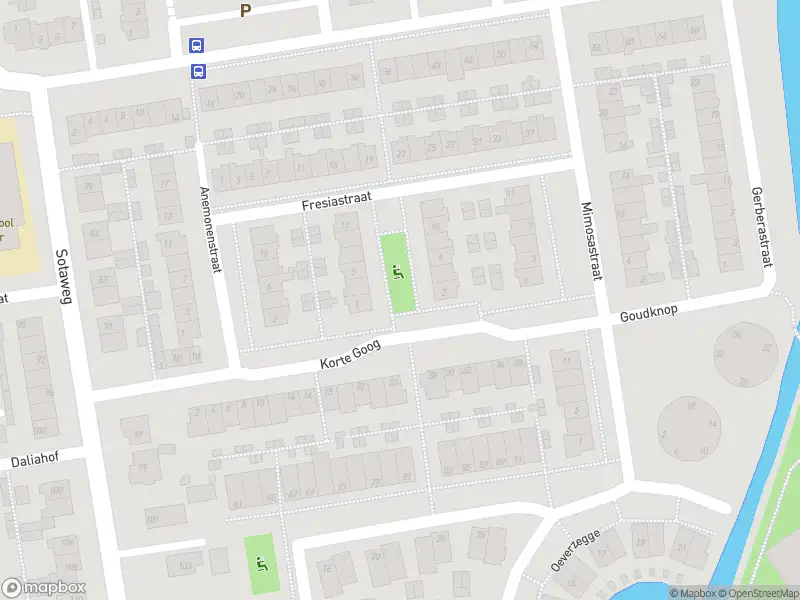 Ambulance met gepaste spoed naar de Rozenhof in Roelofarendsveen