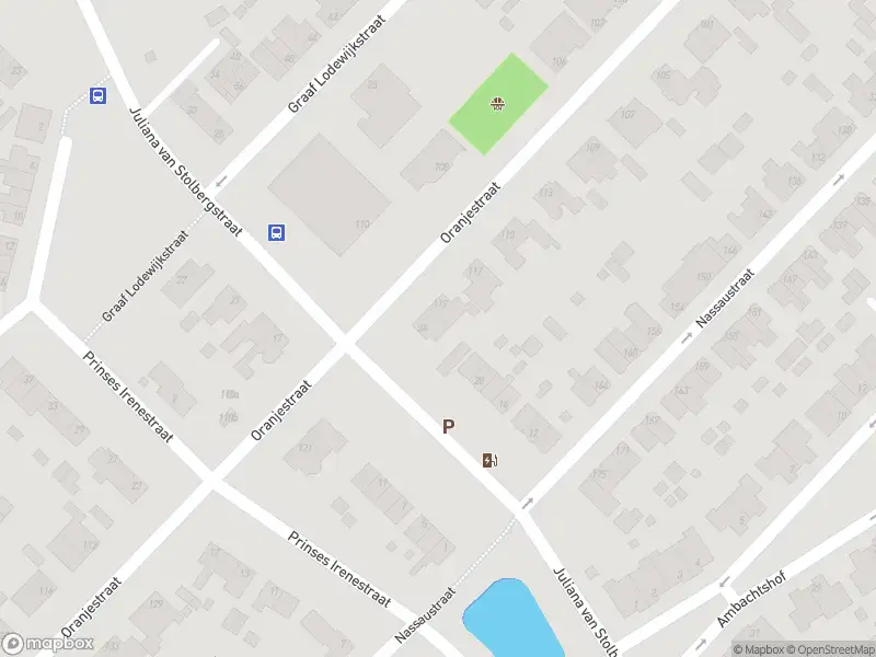 Ambulance met grote spoed naar de Juliana van Stolbergstraat in Ridderkerk