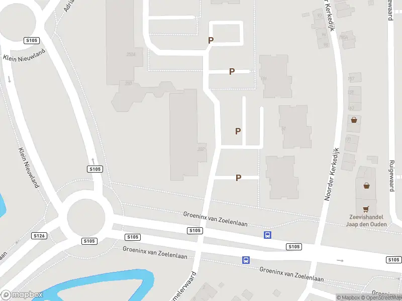 Ambulance met grote spoed naar de Grienderwaard in Rotterdam