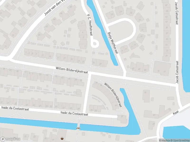 Ambulance met gepaste spoed naar de Willem Bilderdijkstraat in Sommelsdijk