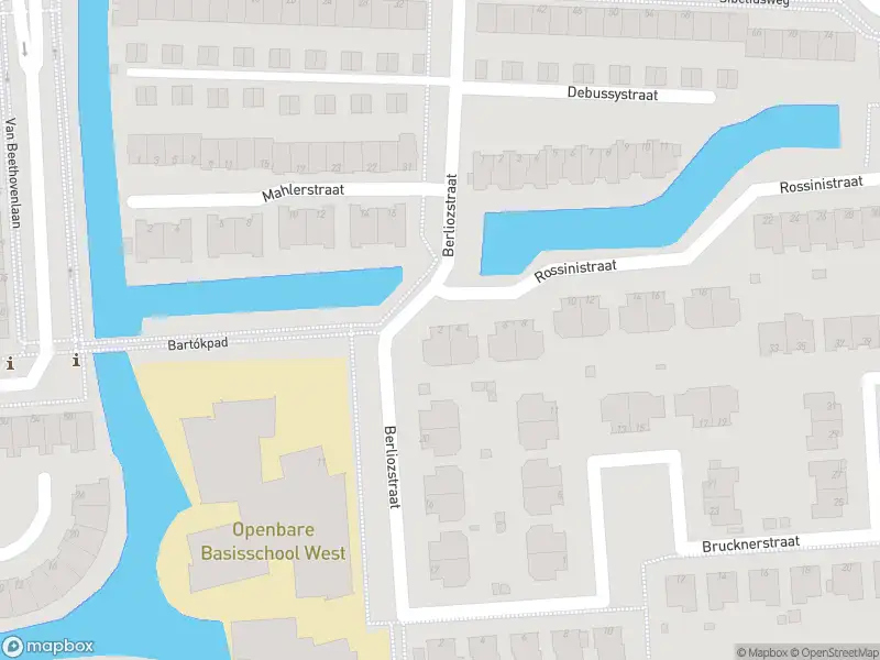 Ambulance met gepaste spoed naar de Rossinistraat in Capelle aan den IJssel