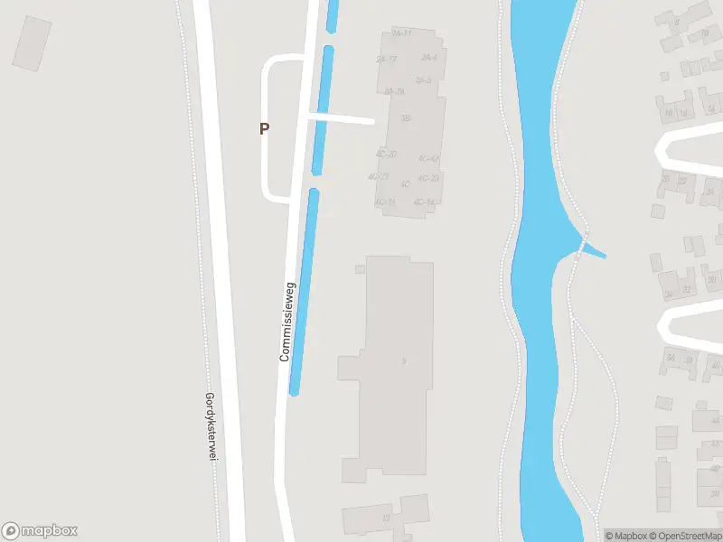 Brandweer met gepaste spoed naar de Commissieweg in Beetsterzwaag