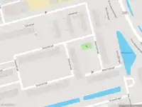 Ambulance met grote spoed naar de Dosiostraat in Rotterdam