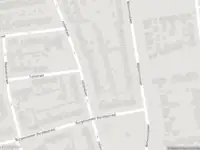 Brandweer met gepaste spoed naar de Markt in Etten-Leur vanwege afhijsen patient