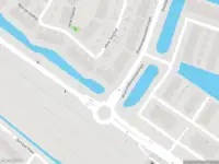 Politie met grote spoed naar de Bloemendalerpoldersingel in Weesp vanwege personen te water