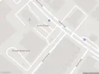 Brandweer met gepaste spoed naar de Produktieweg in Zoeterwoude vanwege middelgrote brand