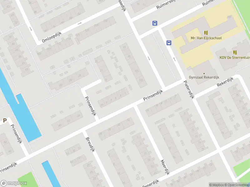 Ambulance met gepaste spoed naar de Prinsendijk in Rotterdam