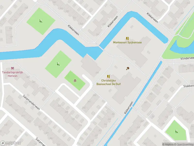 Ambulance met gepaste spoed naar de Salamanderveen in Spijkenisse