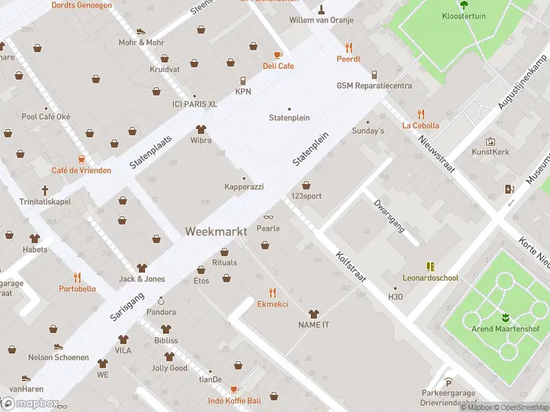 Ambulance met gepaste spoed naar de Statenplein in Dordrecht