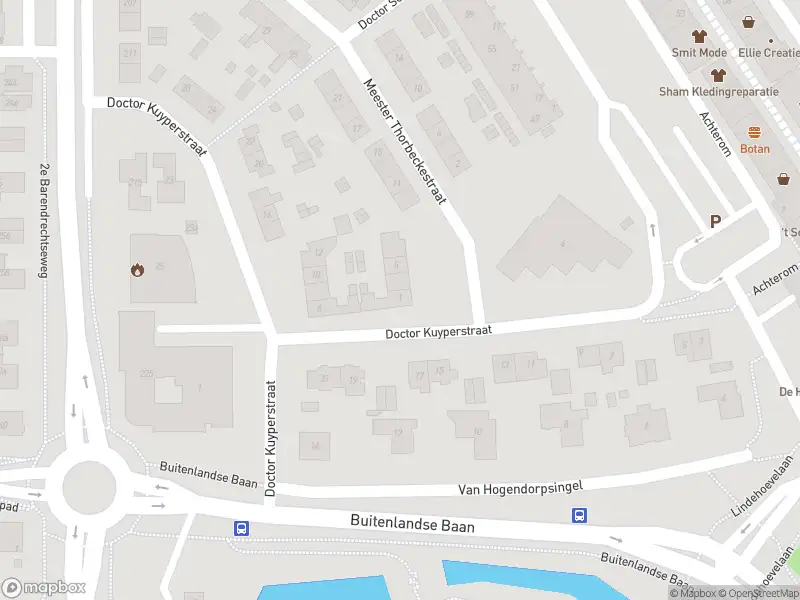 Ambulance met grote spoed naar de Mr. Thorbeckestraat in Barendrecht