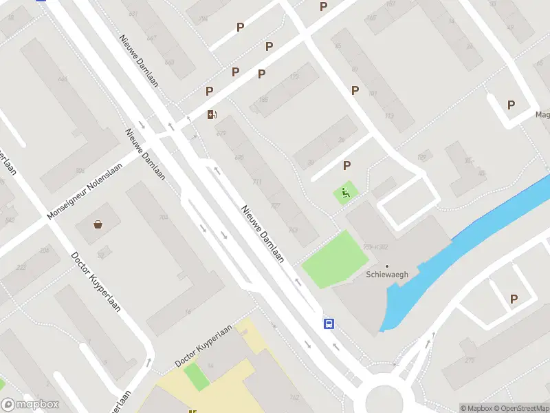 Ambulance met grote spoed naar de Nieuwe Damlaan in Schiedam