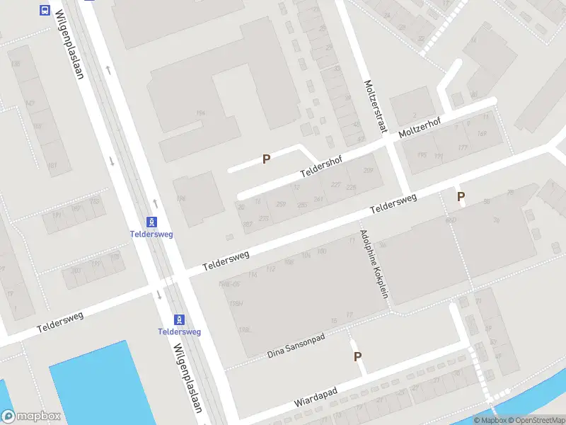 Ambulance met grote spoed naar de Teldersweg in Rotterdam