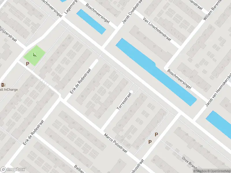 Brandweer met gepaste spoed naar de Dirk Hartogstraat in 's-Hertogenbosch