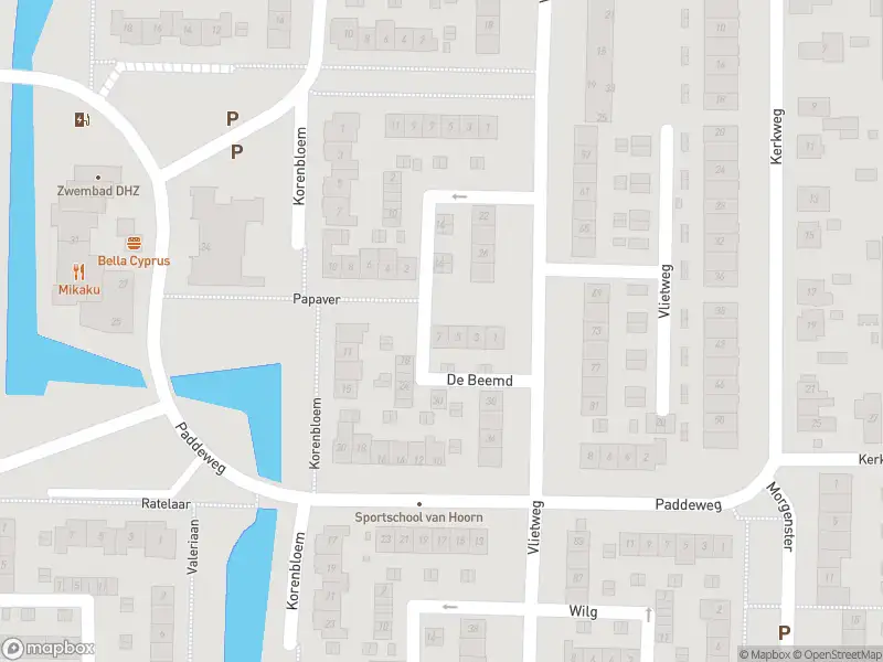 Ambulance met grote spoed naar de Paddeweg in Barendrecht