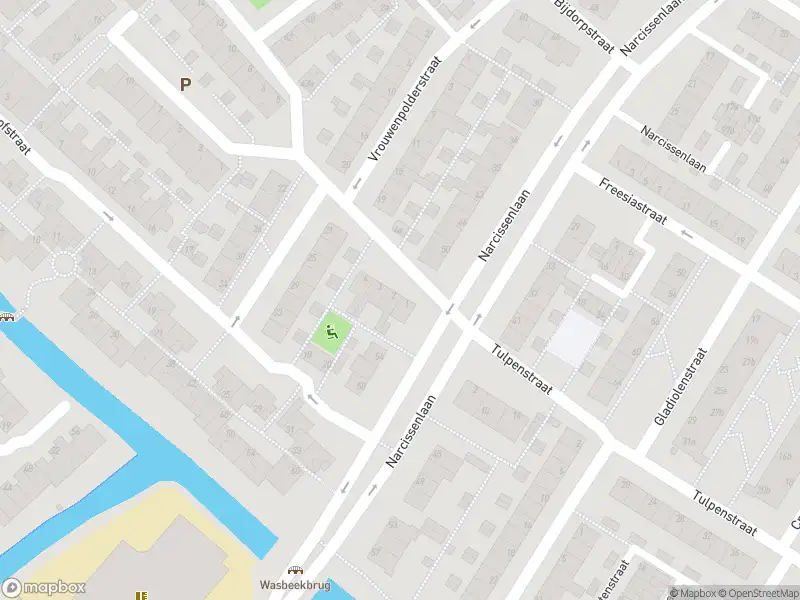 Ambulance met grote spoed naar de Hoekstraat in Sassenheim