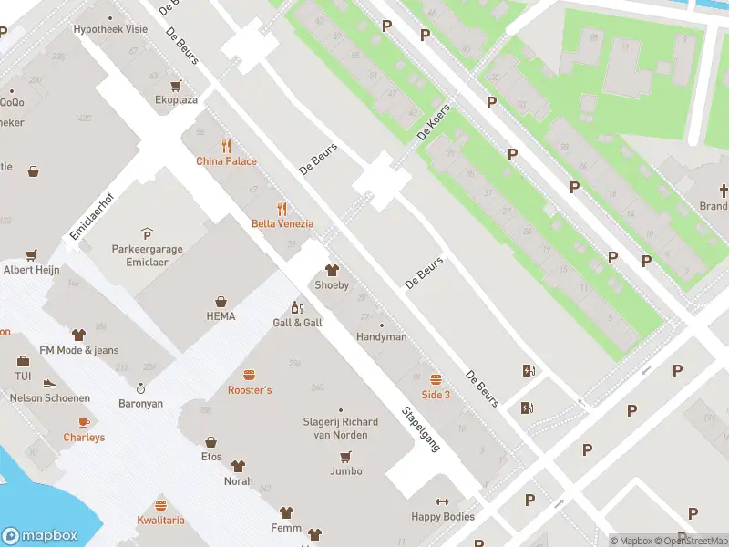 Brandweer met grote spoed naar de Emiclaerhof in Amersfoort vanwege gebouwbrand