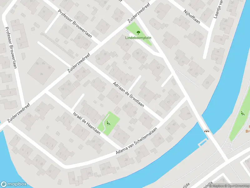 Brandweer met grote spoed naar de Adriaan de Grootlaan in Blaricum vanwege reanimatie