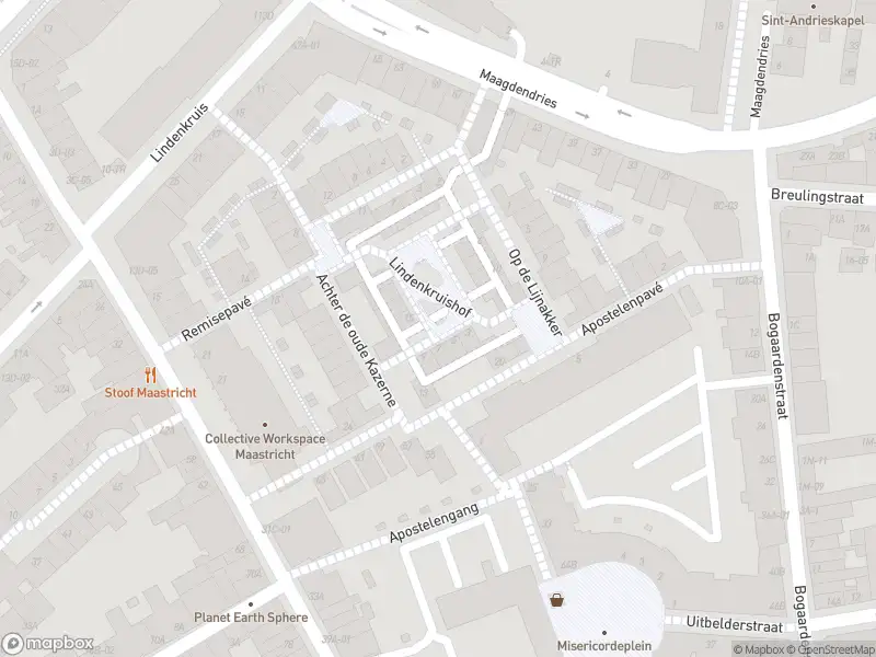 Brandweer met gepaste spoed naar de Lindenkruishof in Maastricht