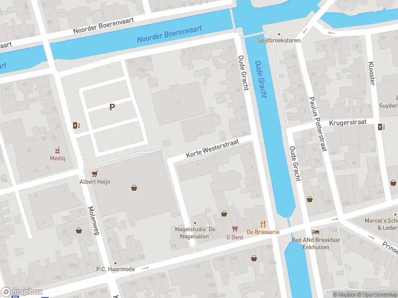 Ambulance met gepaste spoed naar de Korte Westerstraat in Enkhuizen