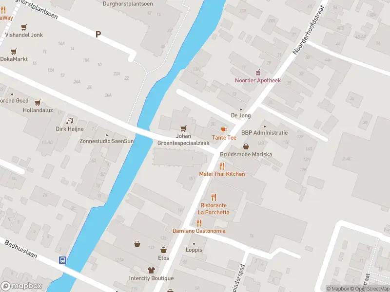 Brandweer met gepaste spoed naar de Kerkplein in Krommenie vanwege reanimatie