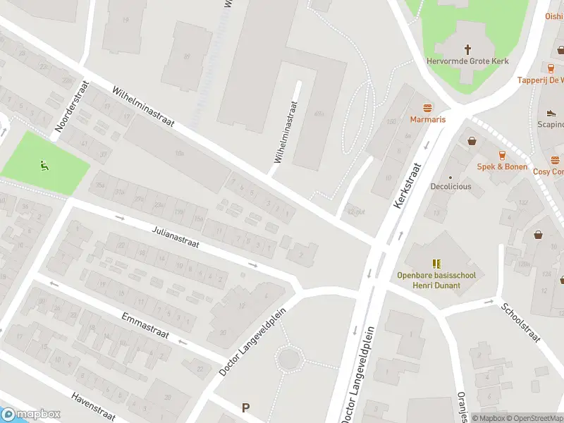 Ambulance met grote spoed naar de Wilhelminastraat in Sliedrecht