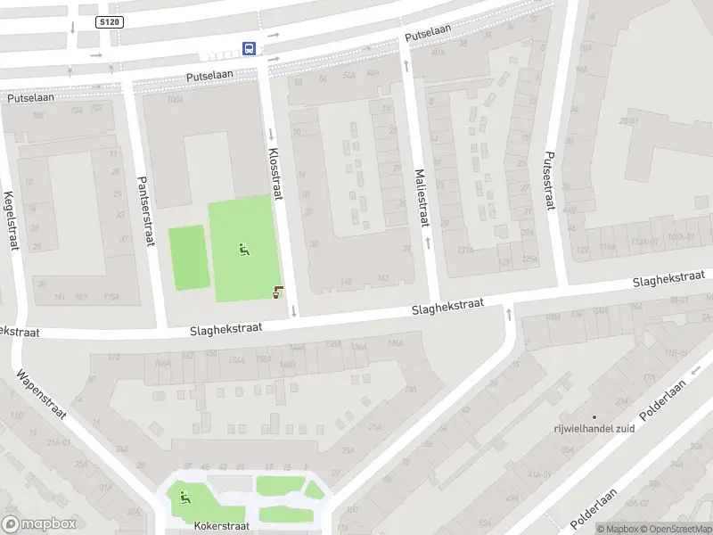 Ambulance met gepaste spoed naar de Slaghekstraat in Rotterdam