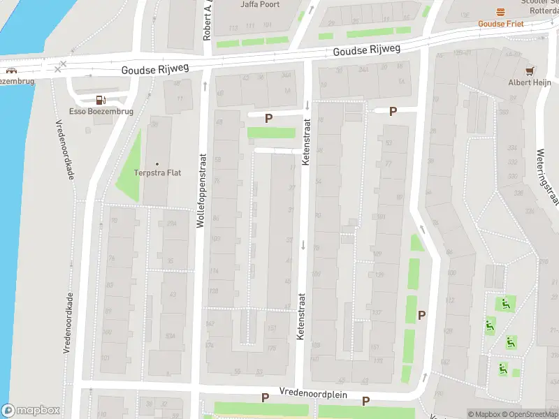 Ambulance met gepaste spoed naar de Ketenstraat in Rotterdam