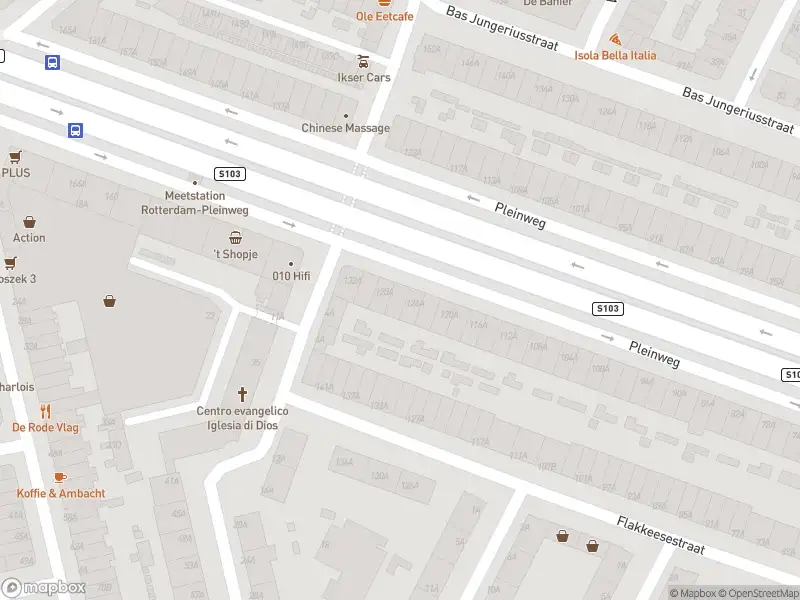 Ambulance met gepaste spoed naar de Pleinweg in Rotterdam