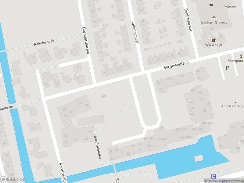 Brandweer met grote spoed naar de Flamingolaan in Andijk vanwege waarnemen gaslucht