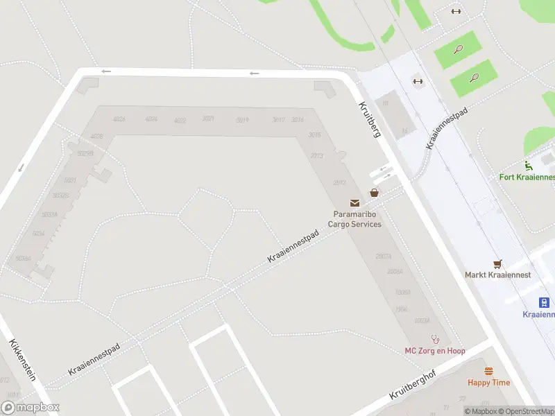 Ambulance met grote spoed naar de Kruitberg in Amsterdam