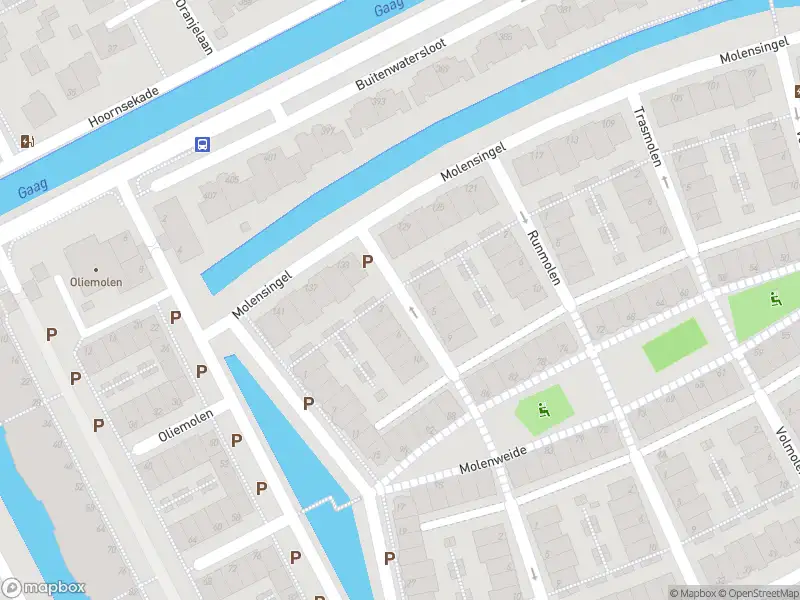 Ambulance met grote spoed naar de Pelmolen in Delft