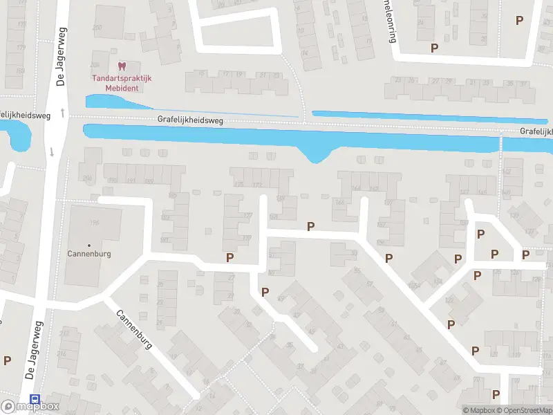 Ambulance met grote spoed naar de Cannenburg in Dordrecht