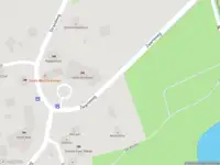 Brandweer met grote spoed naar de Zwarteweg in Nes vanwege afgaan automatisch brandalarm