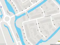 Ambulance met grote spoed naar de Schielandsingel in Zevenhuizen