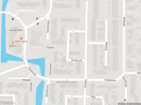 Ambulance met grote spoed naar de Paddeweg in Barendrecht