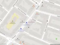 Ambulance met grote spoed naar de Bergweg in Rotterdam