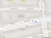 Ambulance met grote spoed naar de Mathenesserlaan in Rotterdam