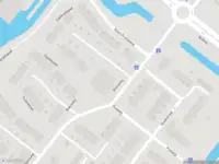 Ambulance met grote spoed naar de Baarsweg in Hoogvliet Rotterdam