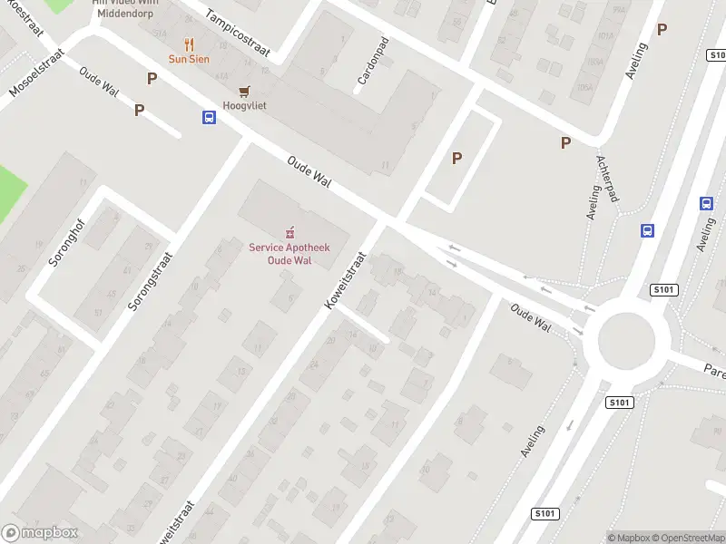 Ambulance met grote spoed naar de Oude Wal in Hoogvliet Rotterdam