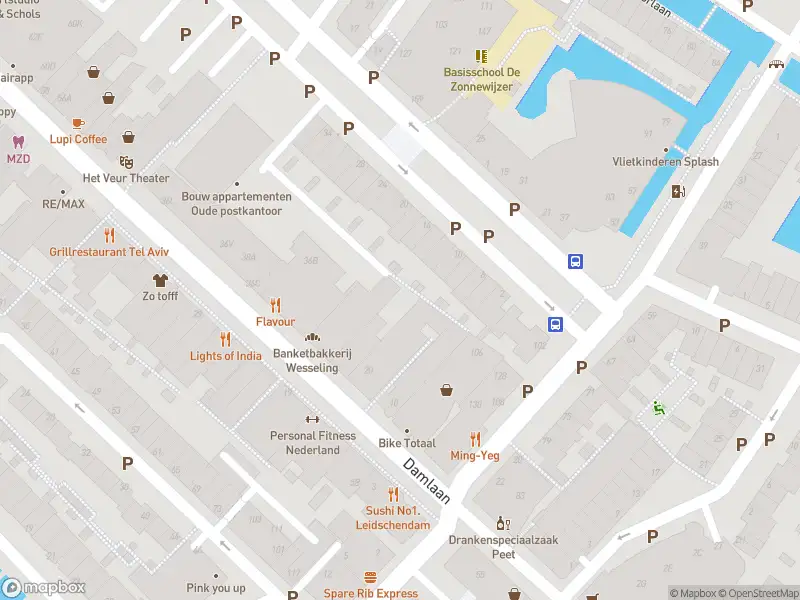 Ambulance met grote spoed naar de Damstraat in Leidschendam