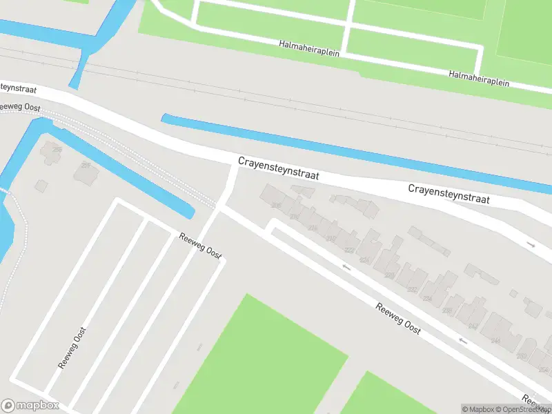 Ambulance met gepaste spoed naar de Reeweg Oost in Dordrecht